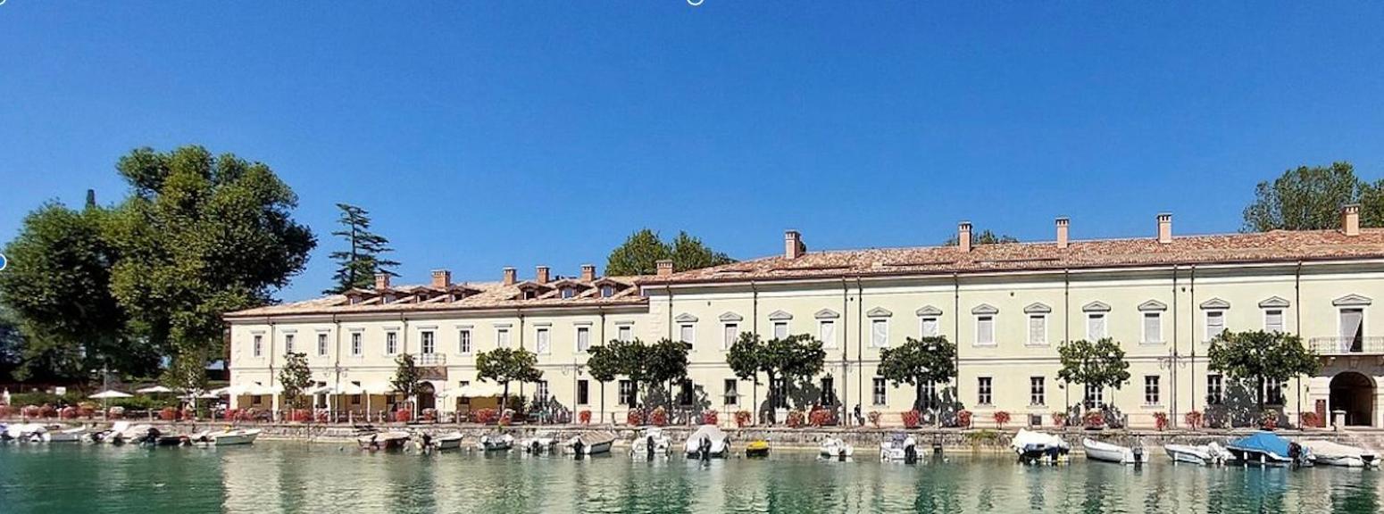 Time To Relax - La Terrazza Sul Lago Peschiera del Garda Eksteriør billede